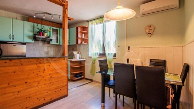 Apartment Vanja PUY Eksteriør bilde